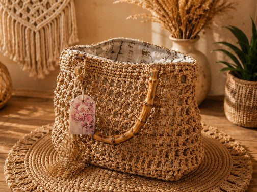 Geanta Handmade din Raffia Naturala cu Manere din Bambus - Boho Chic Elegant
